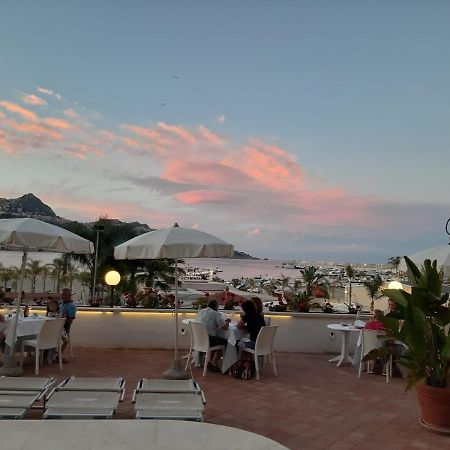 Hotel Panoramic Giardini Naxos Dış mekan fotoğraf