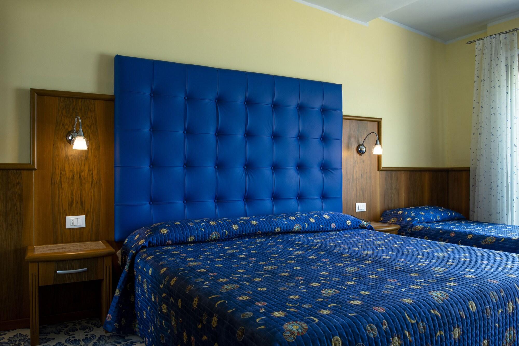 Hotel Panoramic Giardini Naxos Dış mekan fotoğraf