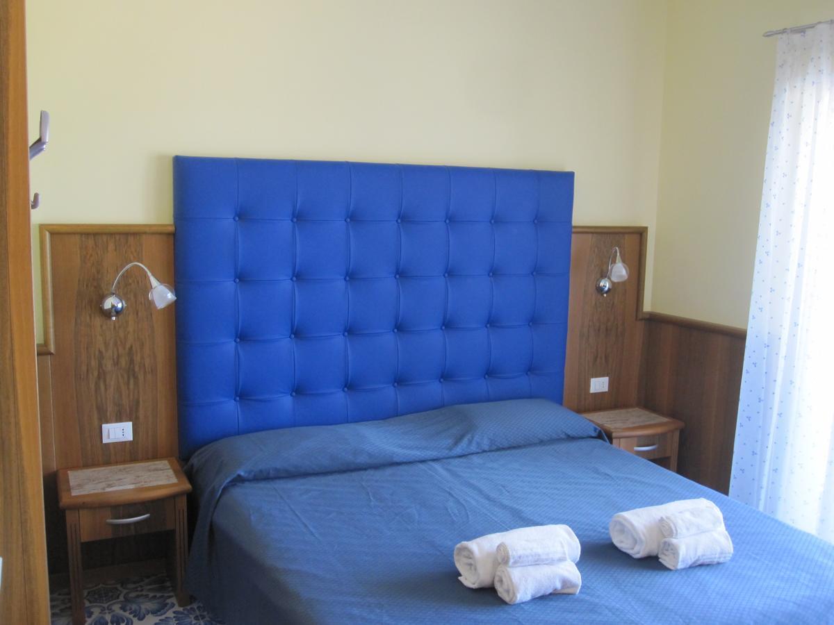 Hotel Panoramic Giardini Naxos Dış mekan fotoğraf