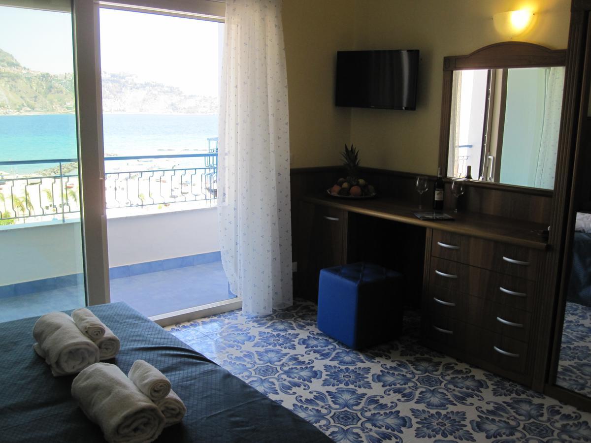 Hotel Panoramic Giardini Naxos Dış mekan fotoğraf