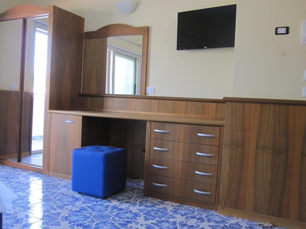 Hotel Panoramic Giardini Naxos Dış mekan fotoğraf