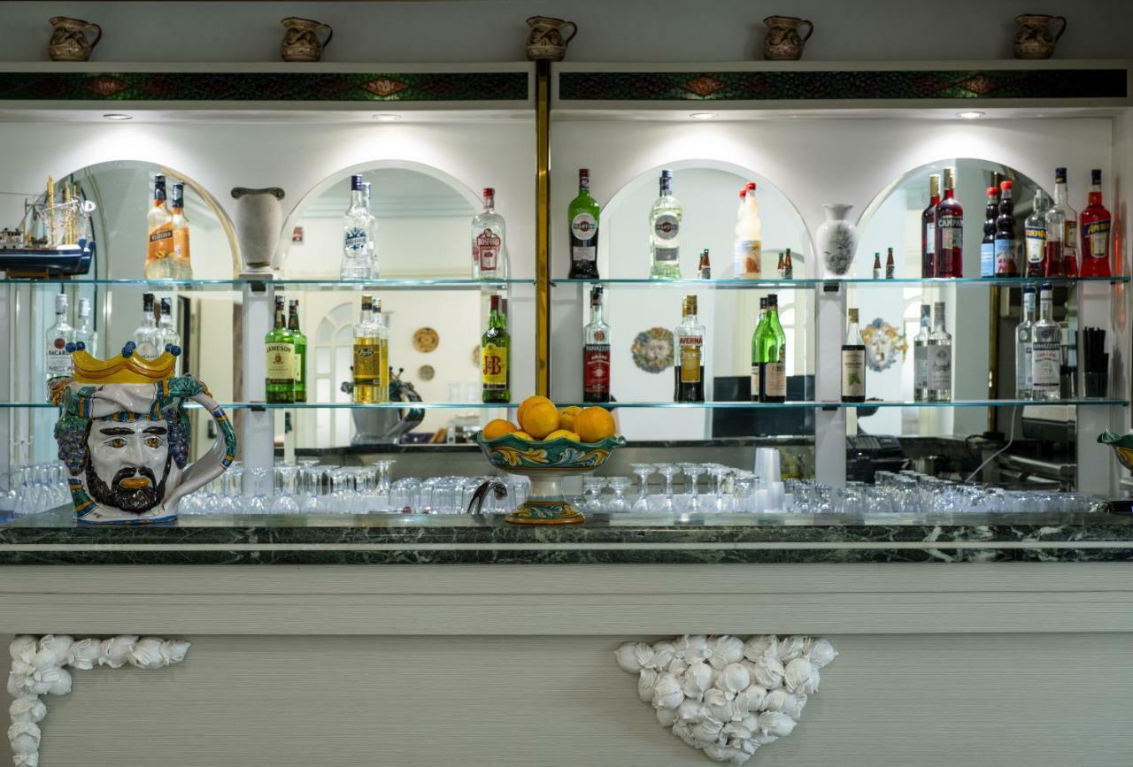 Hotel Panoramic Giardini Naxos Dış mekan fotoğraf
